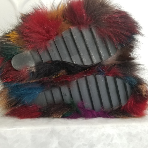 Multi-Color Fur boots 7 - Picture 6 of 14